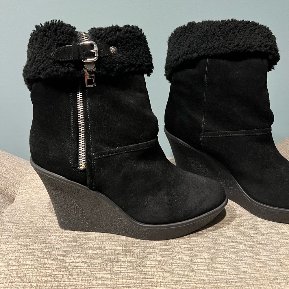 BNWT Coach Mid-Calf Black Suede/Shearling Zip Wedge Boot